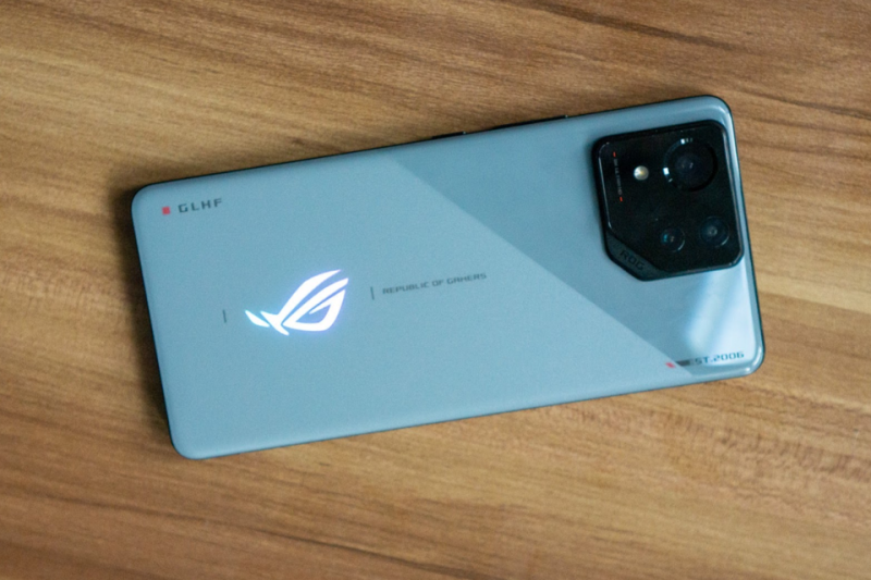 Asus ROG 8 Phone Review: Solid Gaming And A Long-Lasting Battery